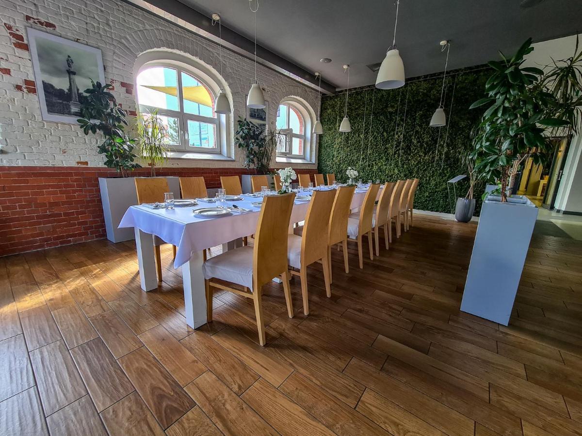 Antoninska Hotel & Apartamenty Leszno  Exterior photo